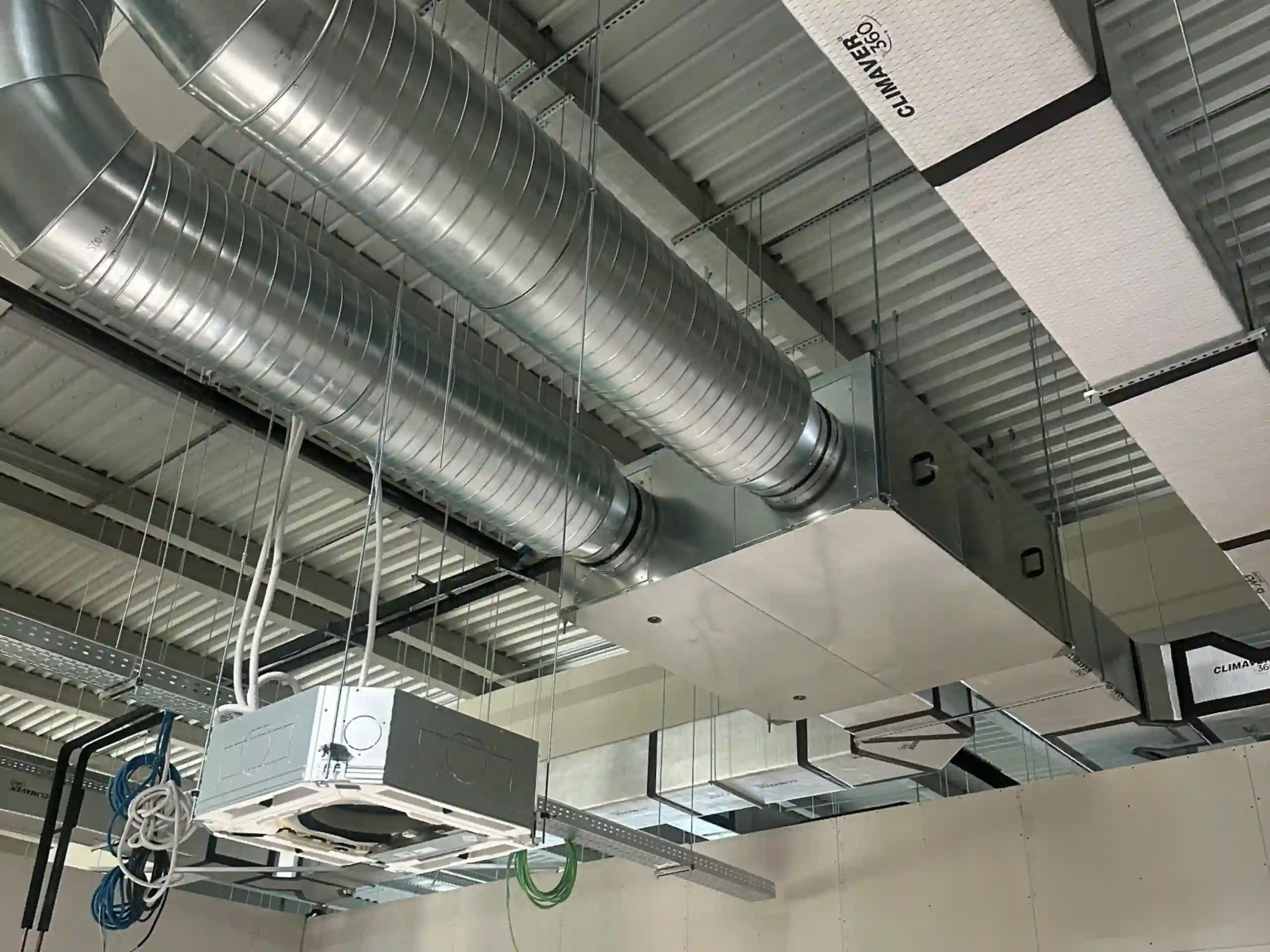 Instalación de sistemas de ventilación en Granada MI3 (1)
