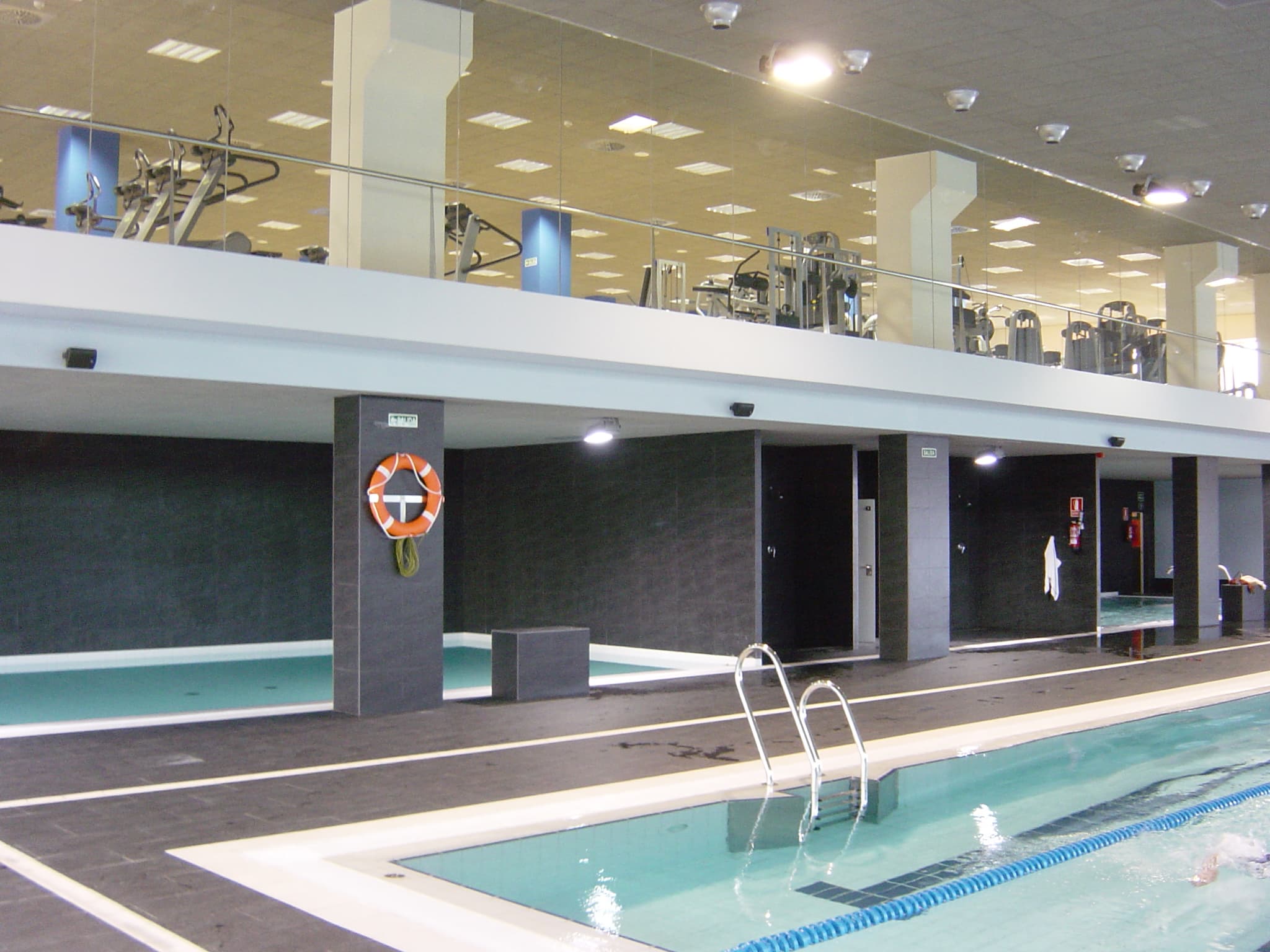Soluciones Mi3 para climatización eficiente de piscinas