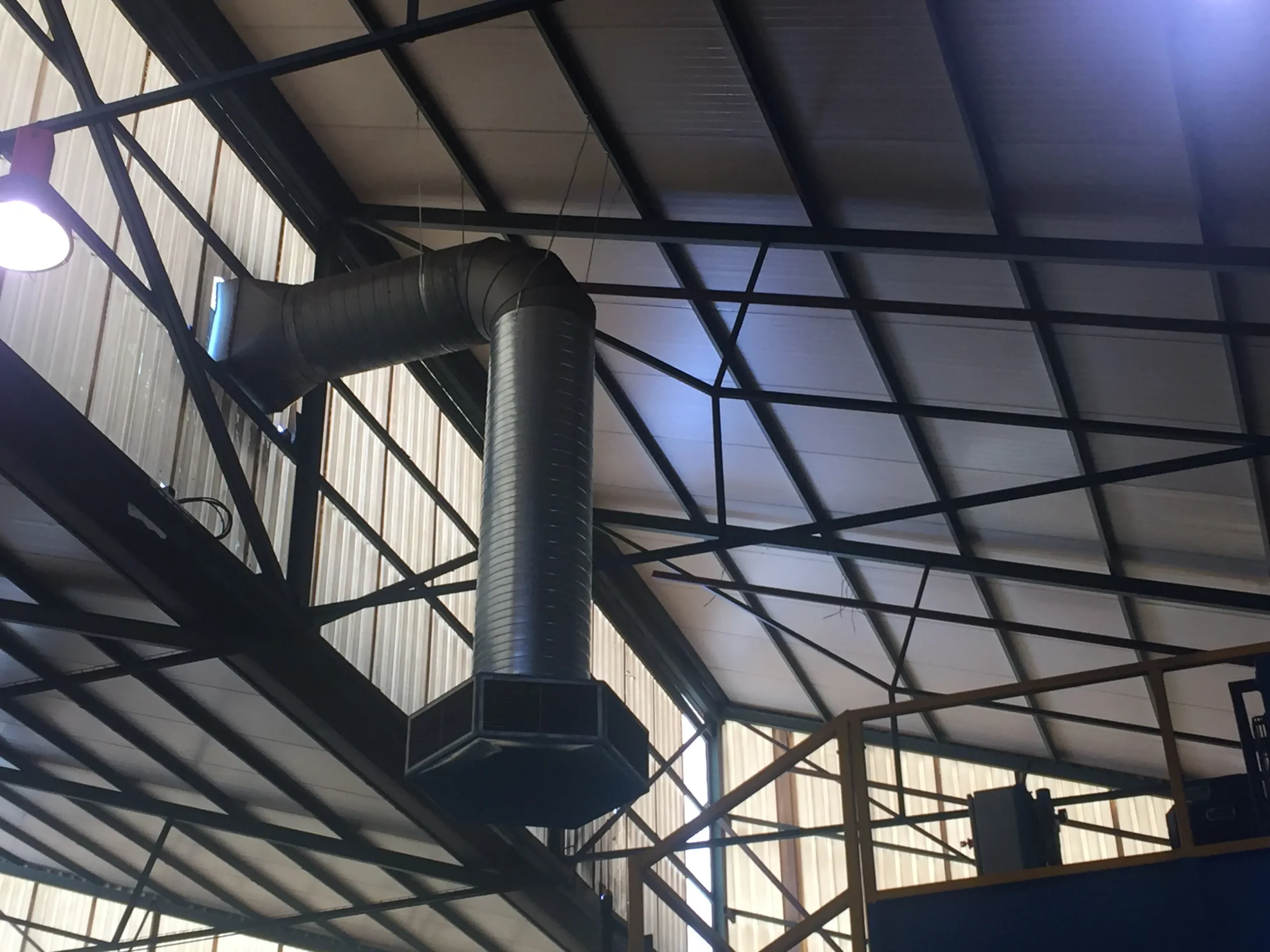 Climatización evaporativa en espacios industriales de Granada | MI3